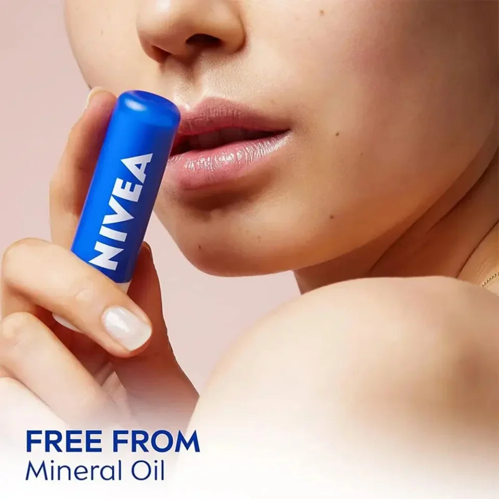 Nivea Moisturizing Lipstick Natural Lip 4.8g